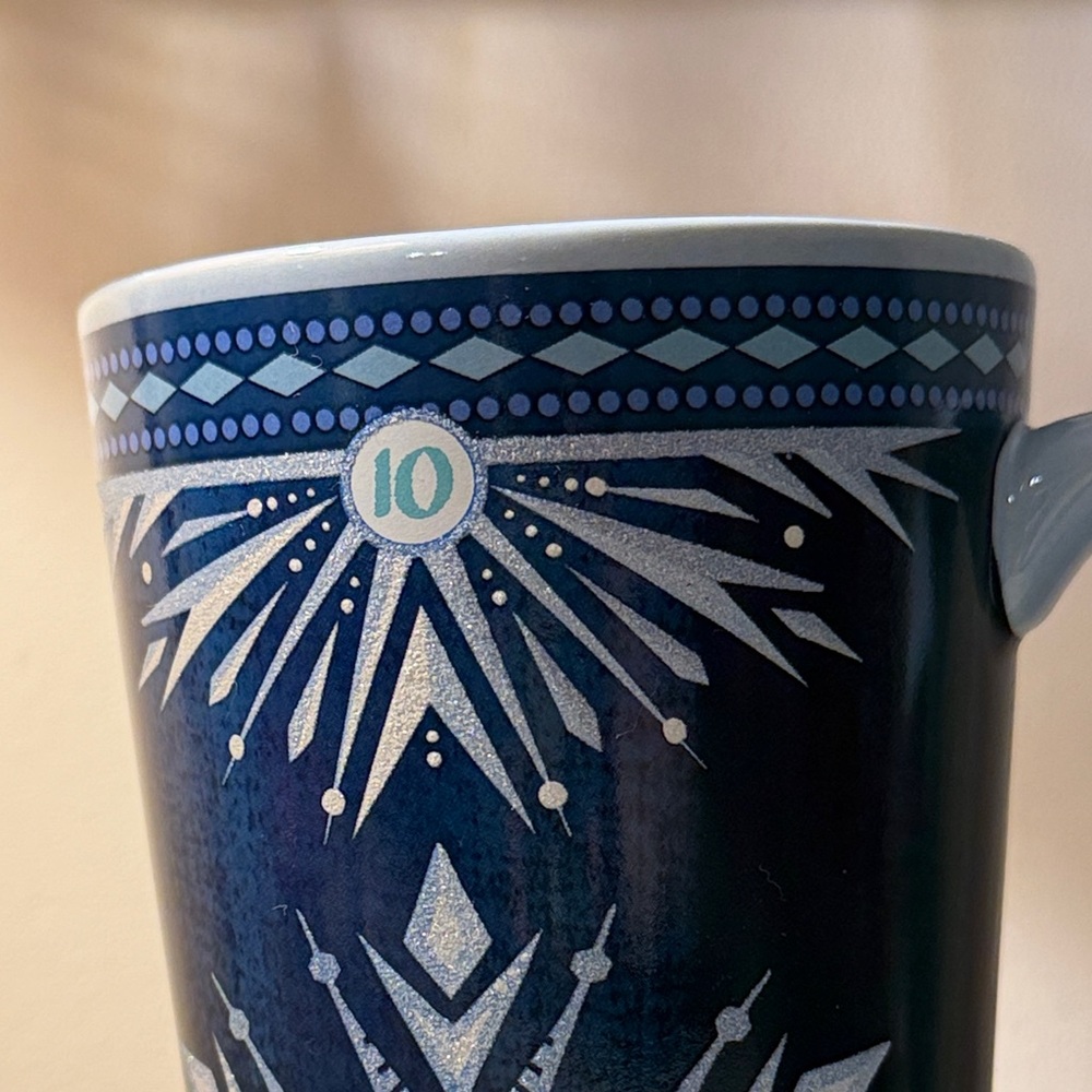 Disney Store - Frozen 10 year anniversary Mug (16oz) featuring Elsa - Picture 6 of 10